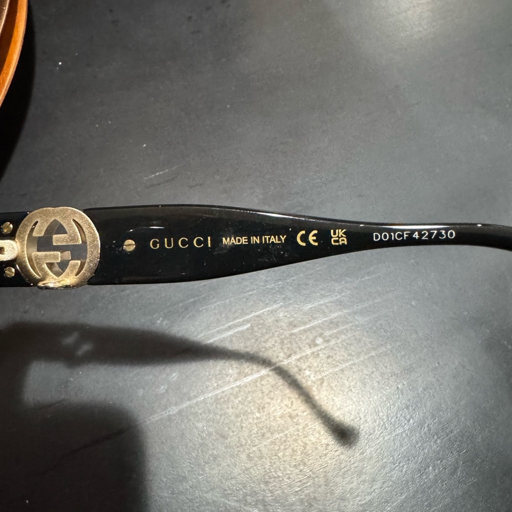Gucci Black Square Sunglasses - Picture 7 of 8
